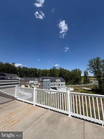 10802 FOXTROT CIR, Upper Marlboro, MD 20772