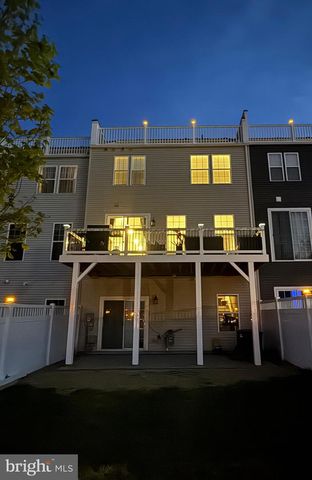 10802 FOXTROT CIR, Upper Marlboro, MD 20772