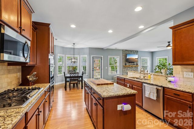 3812 Litchfield Drive, Waxhaw, NC 28173