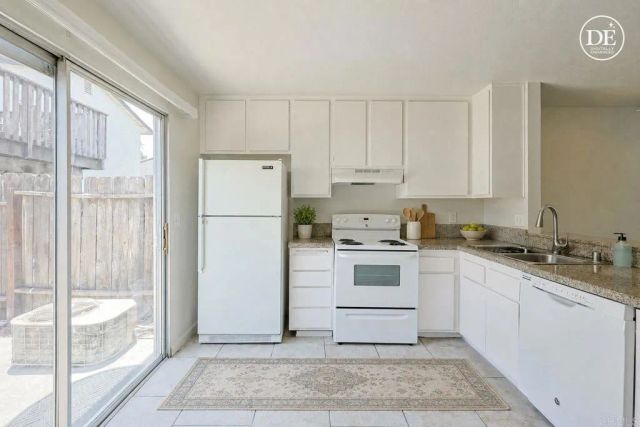 10139 Carefree Dr, Santee, CA 92071