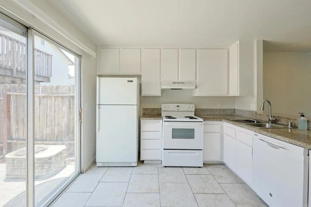 10139 Carefree Dr, Santee, CA 92071