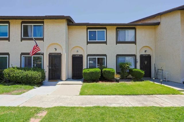 10139 Carefree Dr, Santee, CA 92071