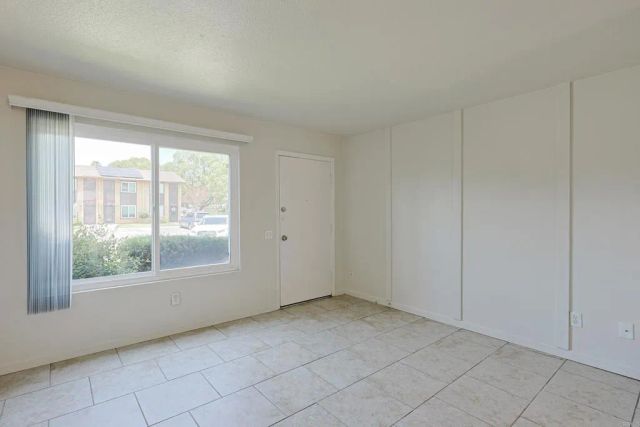 10139 Carefree Dr, Santee, CA 92071