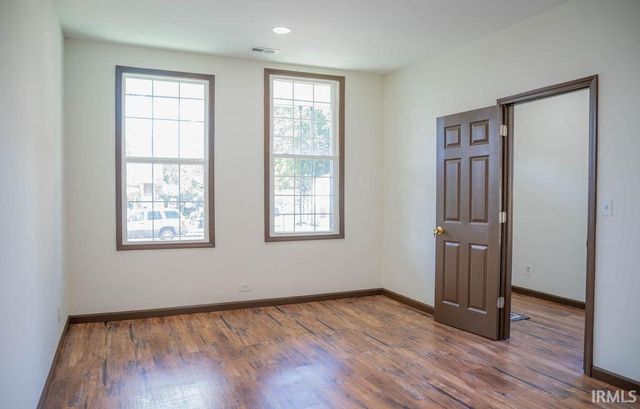 1112 W Iowa Street, Evansville, IN 47711
