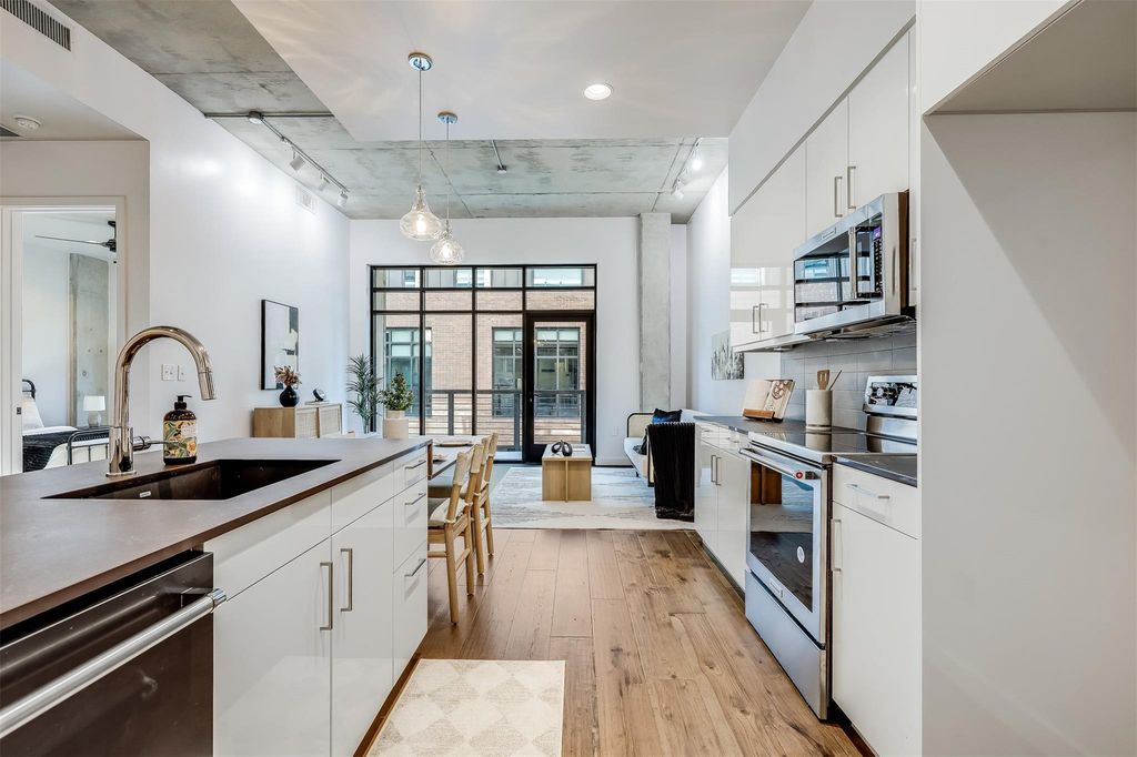 1501 E 4th ST 206, Austin, TX 78702