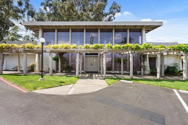10323 Mary Avenue, Cupertino, CA 95014