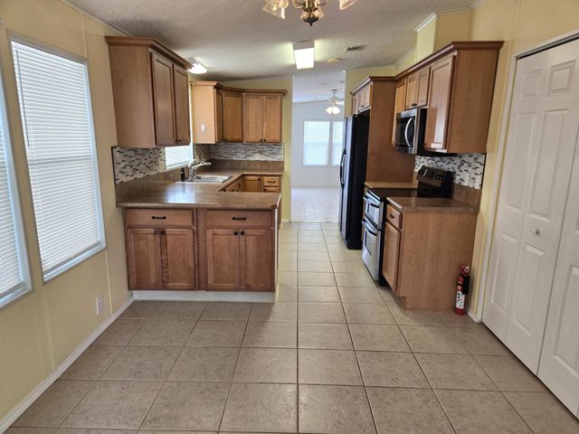 1586 SW 35th Circle, Okeechobee, FL 34974