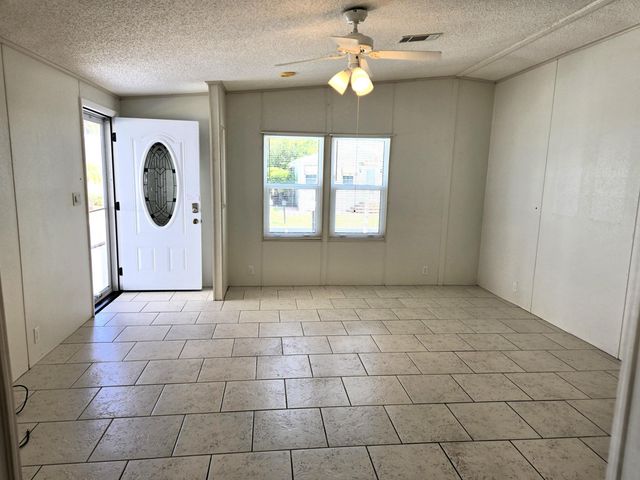 1586 SW 35th Circle, Okeechobee, FL 34974
