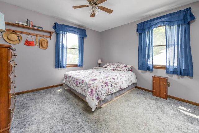 75 LAKESHORE DR, Hammonton, NJ 08037