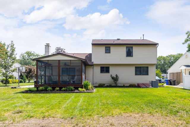 75 LAKESHORE DR, Hammonton, NJ 08037