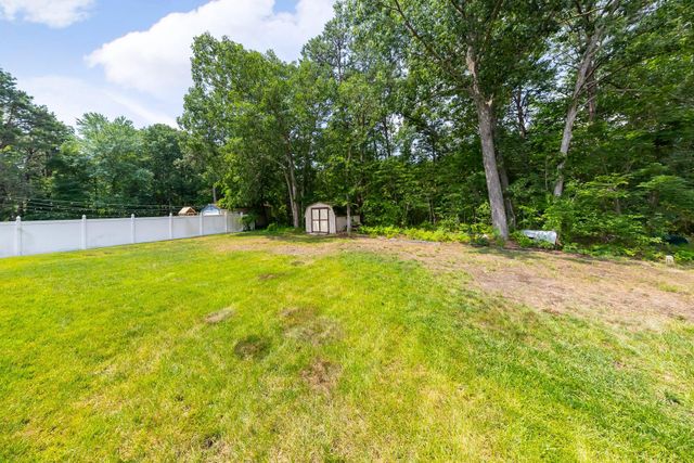 75 LAKESHORE DR, Hammonton, NJ 08037