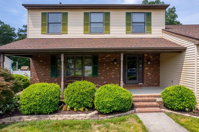 75 LAKESHORE DR, Hammonton, NJ 08037