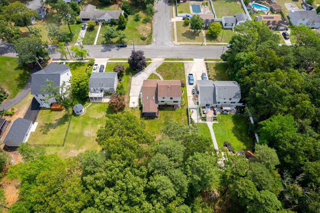 75 LAKESHORE DR, Hammonton, NJ 08037