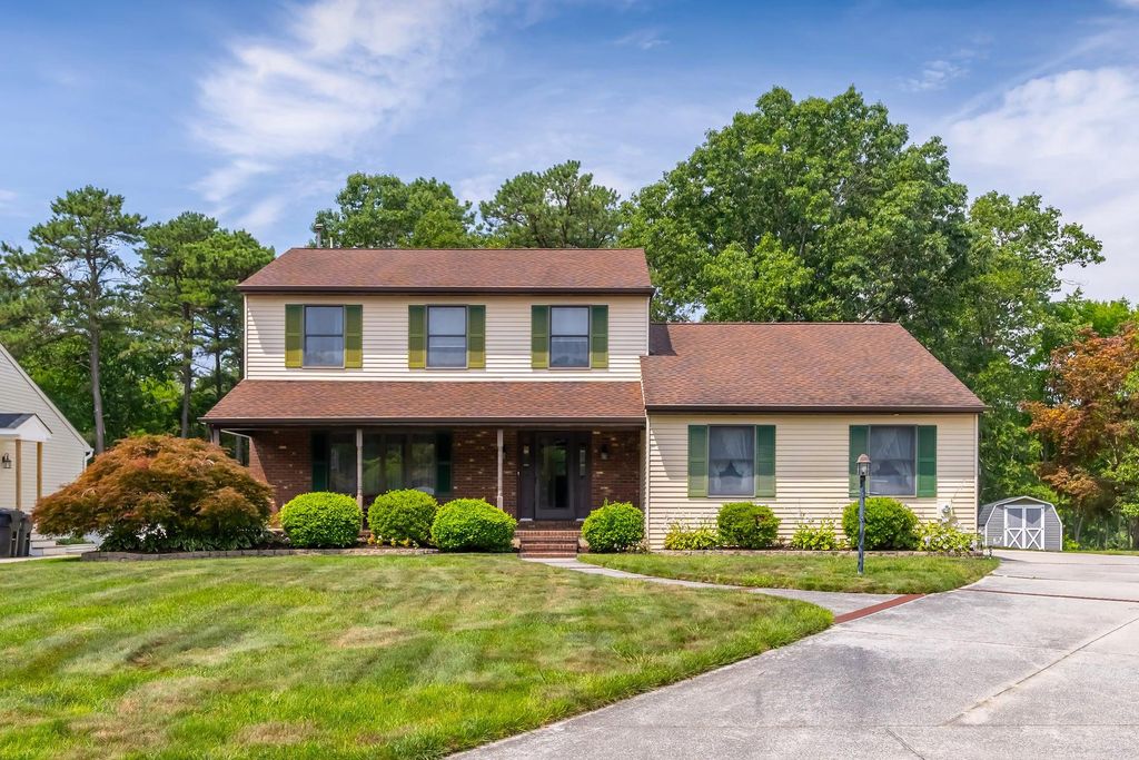 75 LAKESHORE DR, Hammonton, NJ 08037