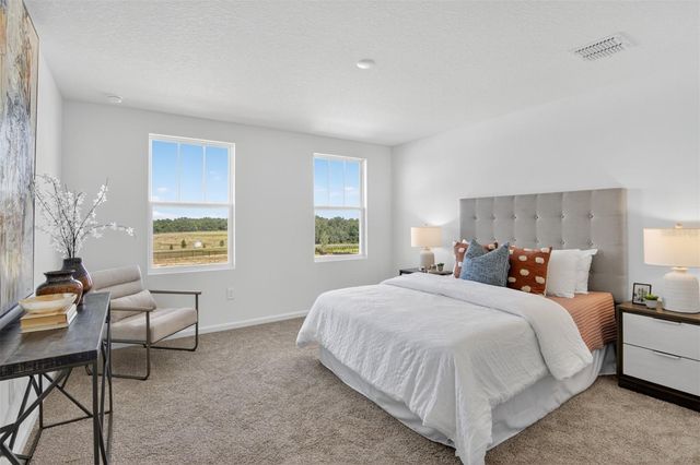 540 GREEN TRACKER AVENUE, Groveland, FL 34736