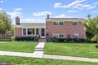 2005 HELMSBY RD, Catonsville, MD 21228