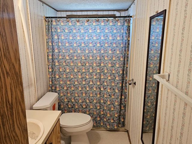 1810 Scuffling Hill RD, Rocky Mount, VA 24151