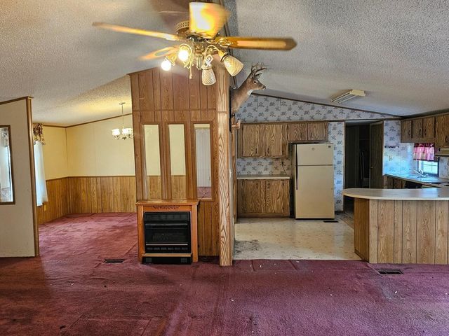 1810 Scuffling Hill RD, Rocky Mount, VA 24151