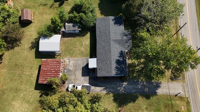 1810 Scuffling Hill RD, Rocky Mount, VA 24151