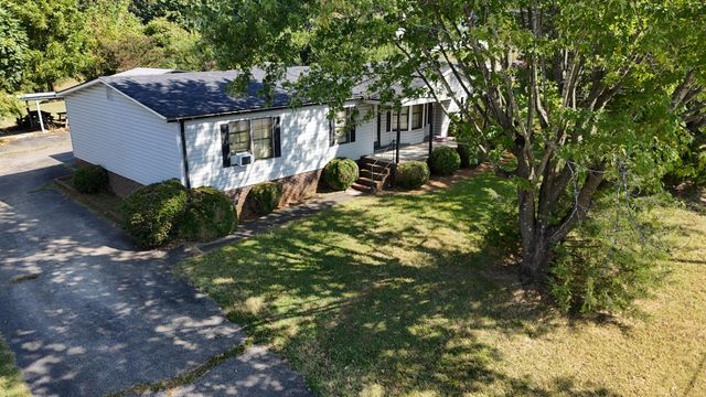 1810 Scuffling Hill RD, Rocky Mount, VA 24151