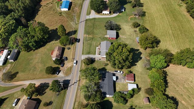 1810 Scuffling Hill RD, Rocky Mount, VA 24151