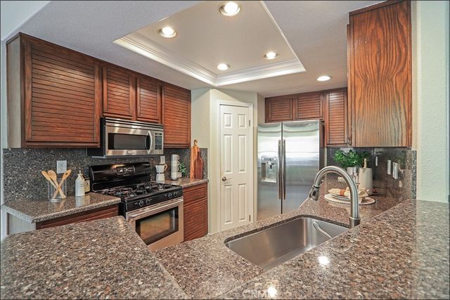 40 Prairie Falcon, Aliso Viejo, CA 92656