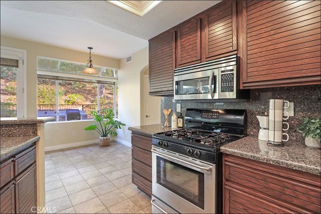 40 Prairie Falcon, Aliso Viejo, CA 92656