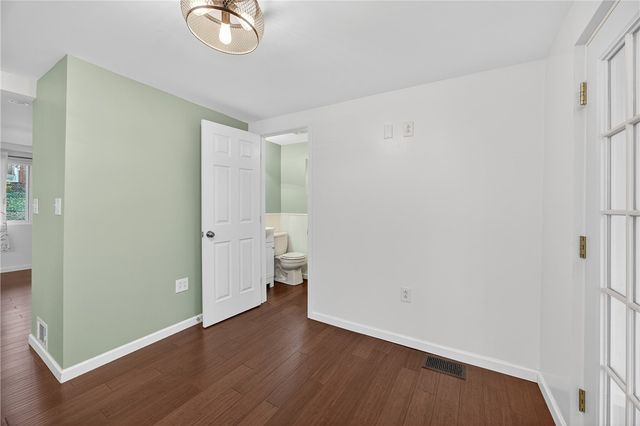 225 Kaercher St, Greenfield, PA 15207