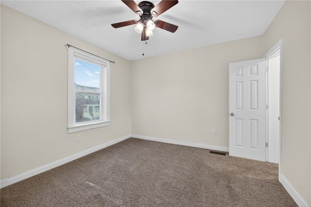 225 Kaercher St, Greenfield, PA 15207