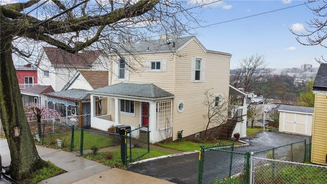 225 Kaercher St, Greenfield, PA 15207