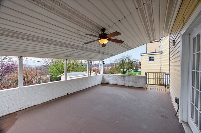 225 Kaercher St, Greenfield, PA 15207