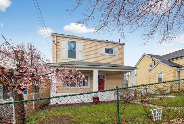 225 Kaercher St, Greenfield, PA 15207