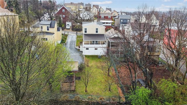 225 Kaercher St, Greenfield, PA 15207