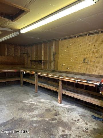 2093 Burney Ford Road, Clarkton, NC 28433