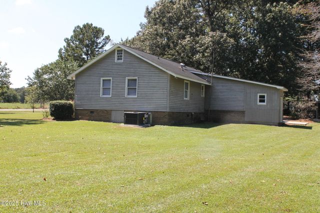 2093 Burney Ford Road, Clarkton, NC 28433