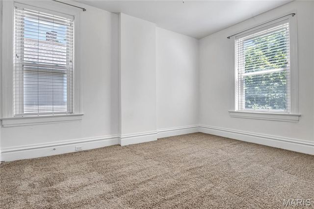 6851 Garner Avenue, St Louis, MO 63139