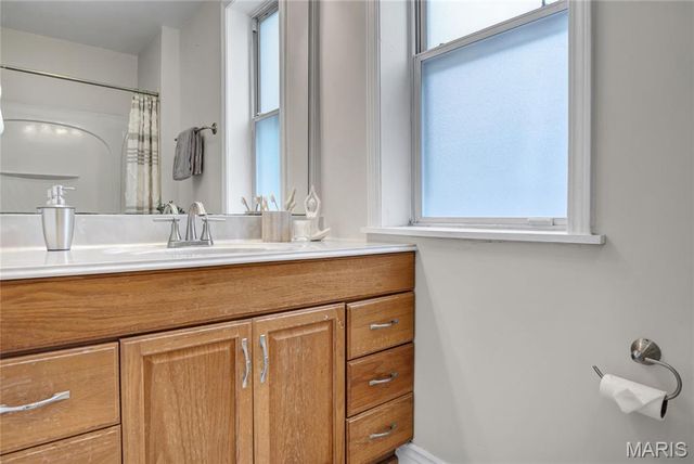 6851 Garner Avenue, St Louis, MO 63139