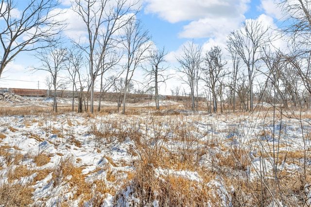 2825 18TH ST SW, Cedar Rapids, IA 52404