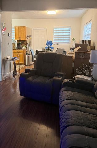 550 NW 135th St, North Miami, FL 33168