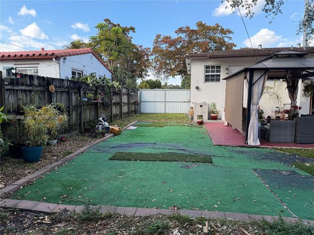 550 NW 135th St, North Miami, FL 33168