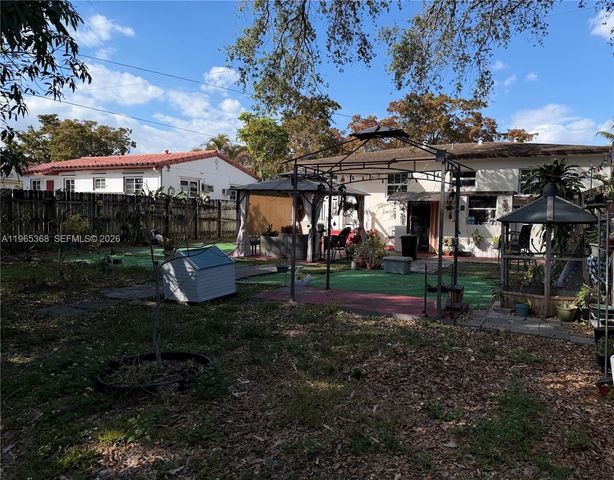 550 NW 135th St, North Miami, FL 33168