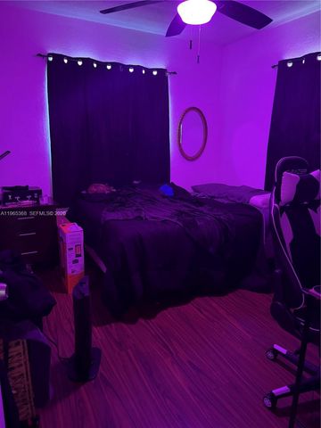 550 NW 135th St, North Miami, FL 33168