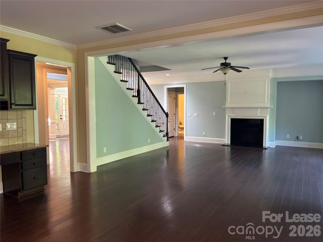 8811 Tamarron Drive, Charlotte, NC 28277