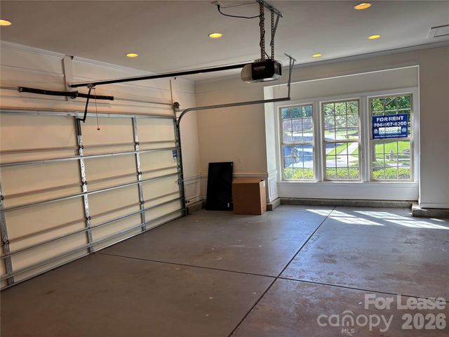 8811 Tamarron Drive, Charlotte, NC 28277