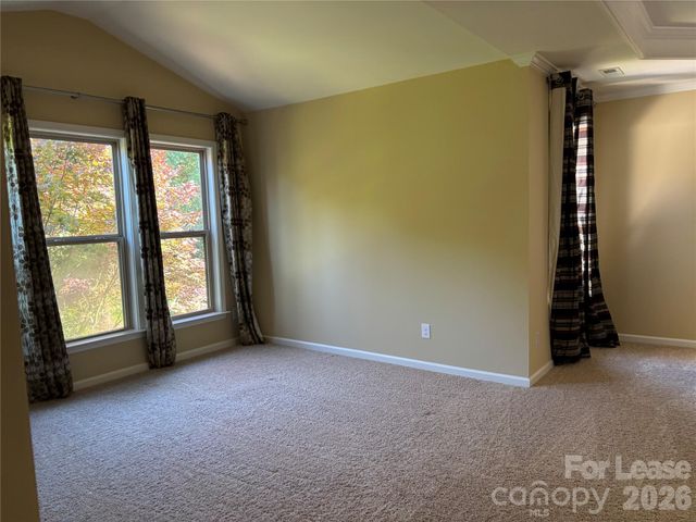 8811 Tamarron Drive, Charlotte, NC 28277