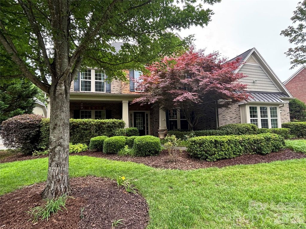 8811 Tamarron Drive, Charlotte, NC 28277