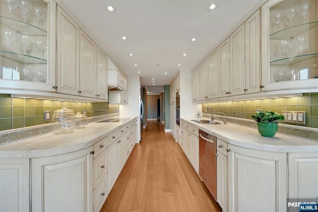 800 Palisade Avenue 901, Fort Lee, NJ 07024