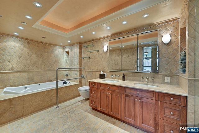 800 Palisade Avenue 901, Fort Lee, NJ 07024
