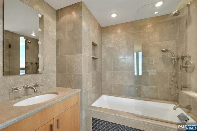 800 Palisade Avenue 901, Fort Lee, NJ 07024
