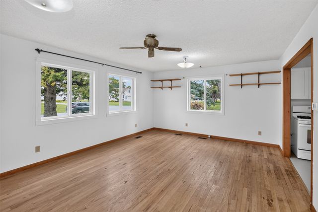 31578 Market Street, Garden City, IA 50102